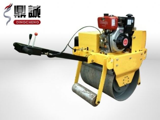 點(diǎn)擊查看詳細(xì)信息<br>標(biāo)題：重型手扶式單鋼輪壓路機(jī) 閱讀次數(shù)：13795